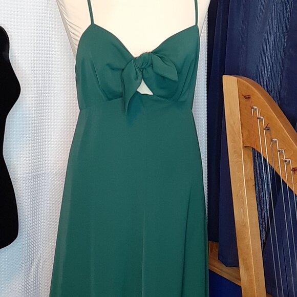 NWOT!!  Alva Q Tie Front Cutout Maxi - Picture 3 of 13